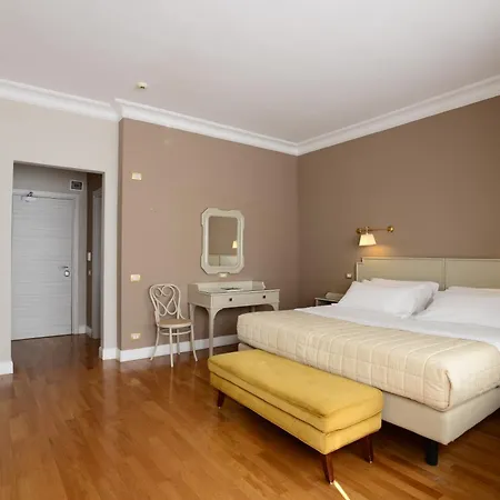 Silva Splendid Otel