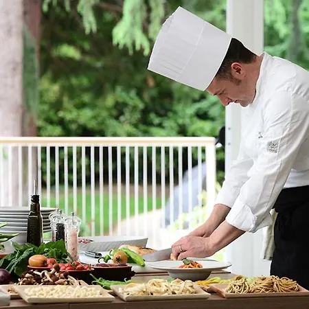 سيلفا سبليندد 4* فيوجّي